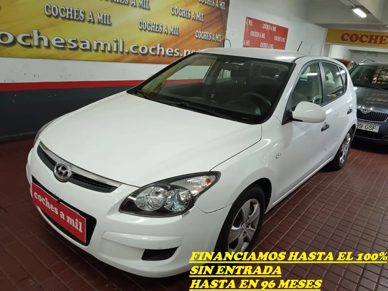 Hyundai i30 1.4 Classic GL — photo 1 of 40