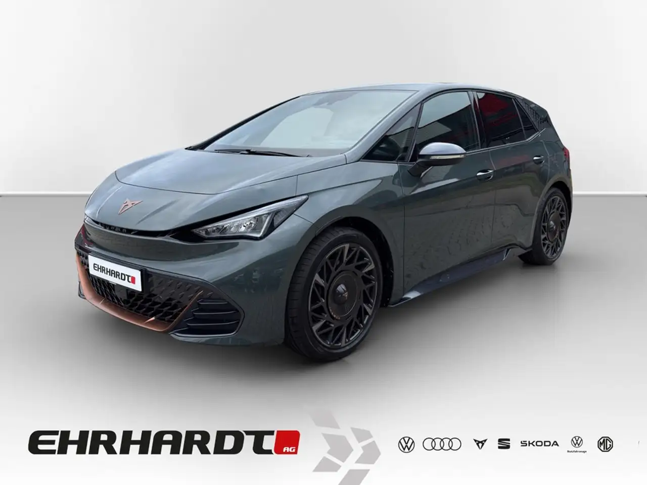CUPRA Born 79 kwh VZ DCC WÄRMEPU*HEADUP*CARPLAY*LED*ACC*PD... — photo 1 of 24