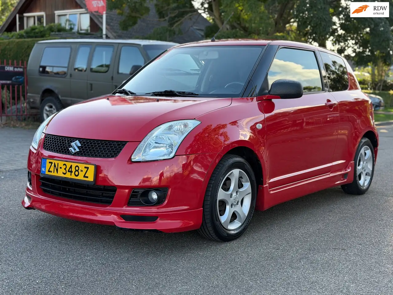 Suzuki Swift 1.3 Sport Airco APK Keyless start — photo 1 of 15