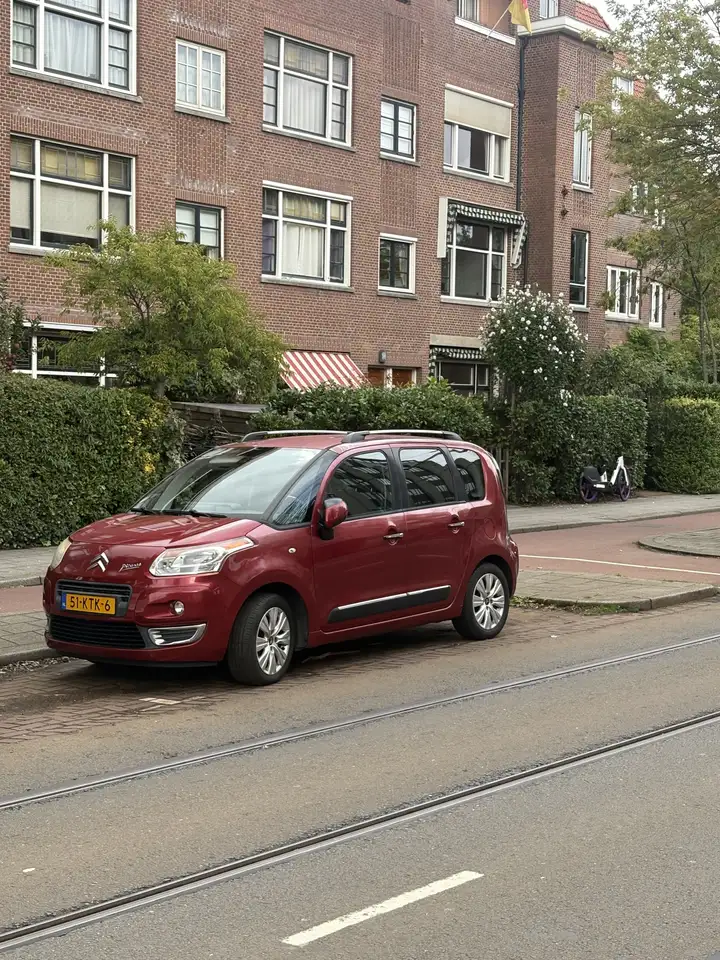 Citroen C3 Picasso 1.6 VTi Exclusive — photo 1 of 9