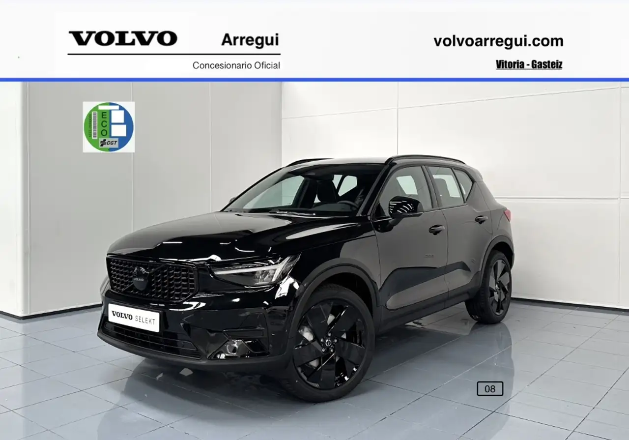 Volvo XC40 B3 Black Edition Ultra Aut. — photo 1 of 32