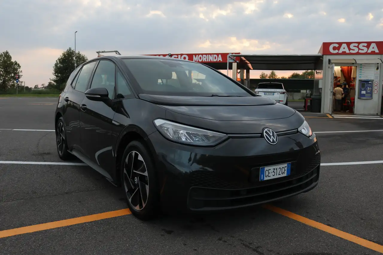 Volkswagen ID.3 45 kWh Pure Performance — photo 1 of 6