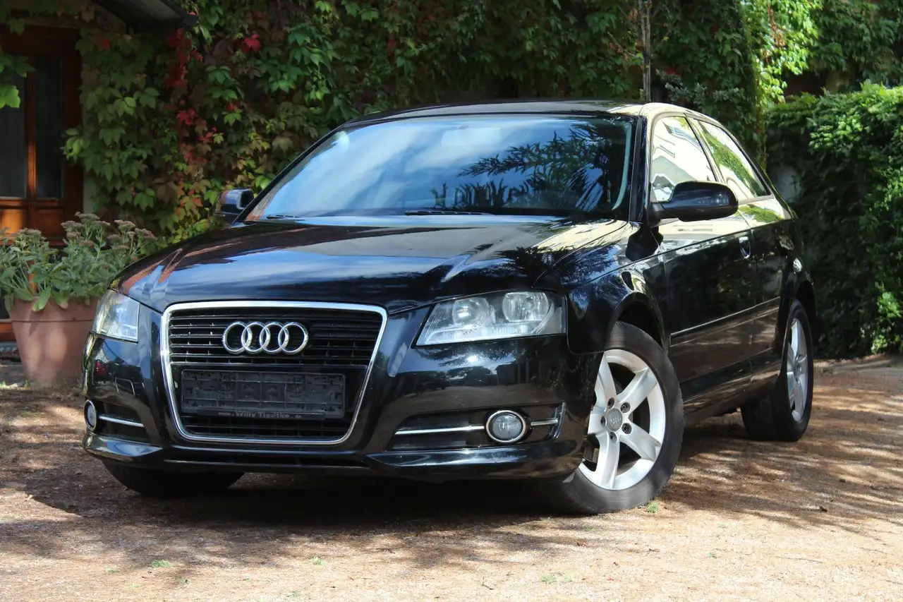 Audi A3 1.2 TFSI Attraction*TÜV NEU* — photo 1 of 16