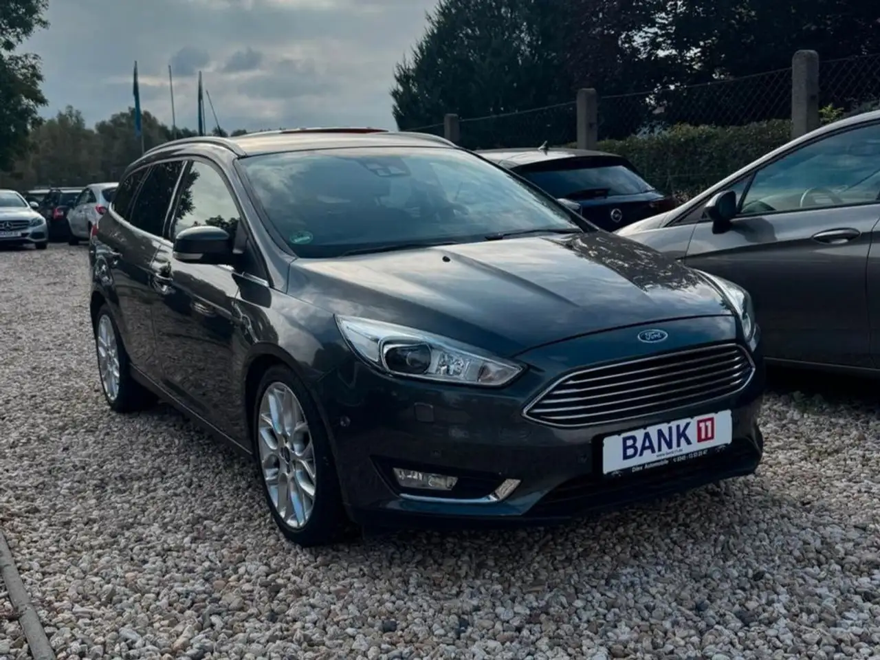 Ford Focus Turnier Titanium*Aut.*Garantie*TÜV+Serv.* — photo 1 of 11