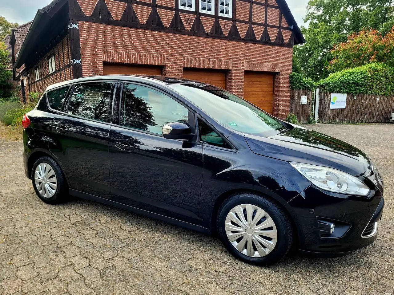 Ford C-Max Champions Edition*Garantie* — photo 1 of 24