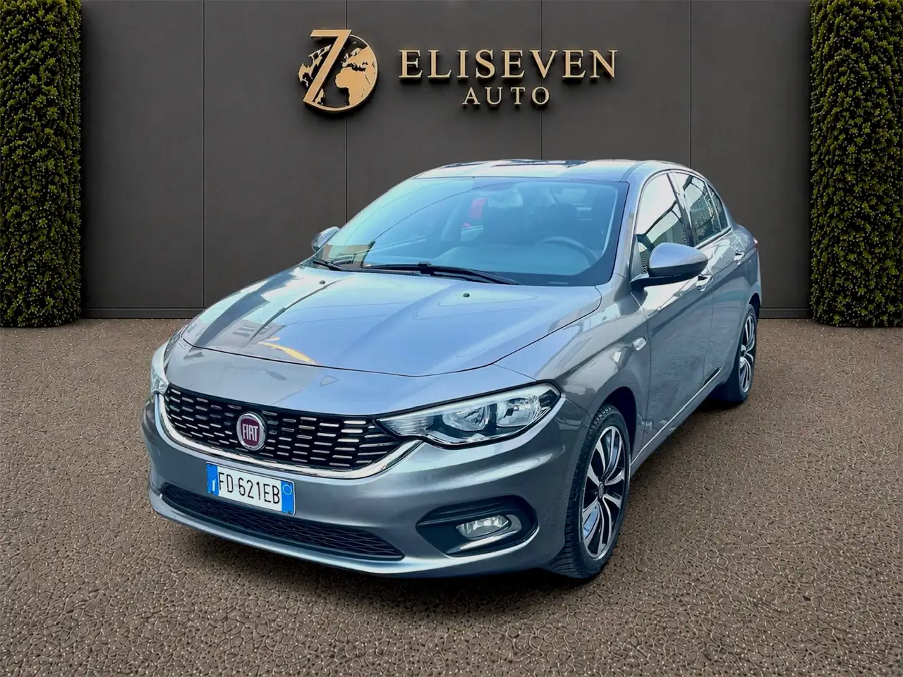 Fiat Tipo 4p 1.6 mjt Opening edition Plus 120cv — photo 1 of 15