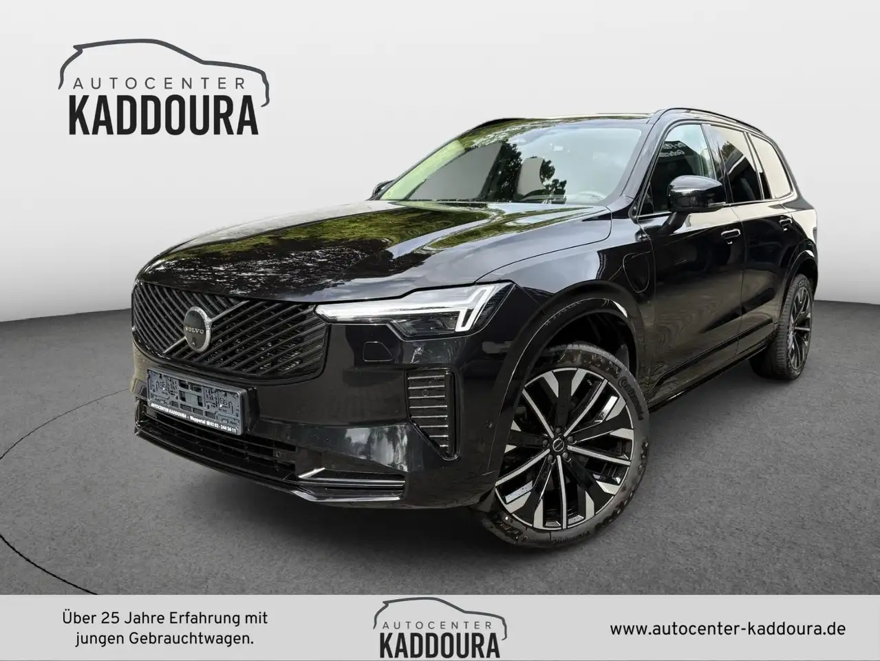 Volvo XC90 T8 Plus DARK AHK FourC Pano HeUp 360° Luft — photo 1 of 25