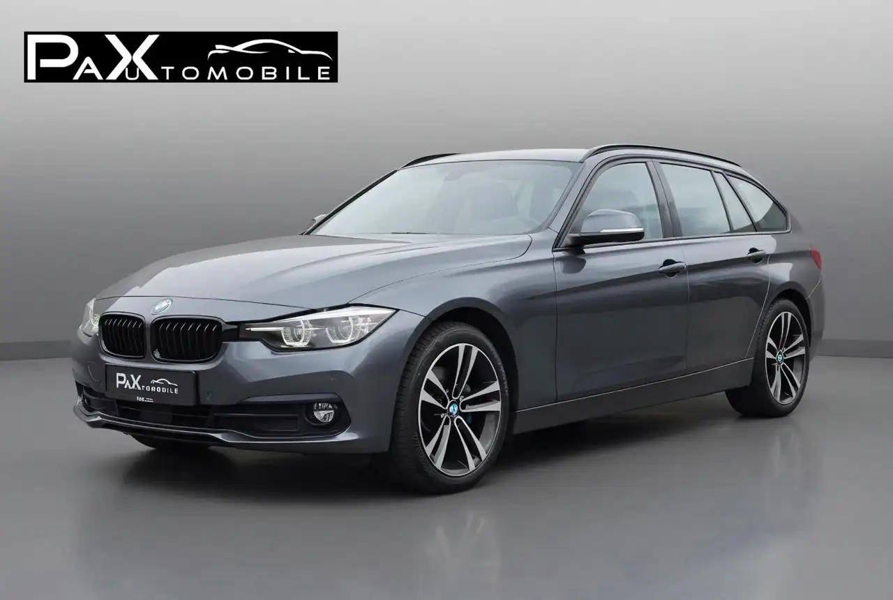 BMW 320 d Touring xDrive, Sport Line Shadow,Navi, LED — photo 1 of 15