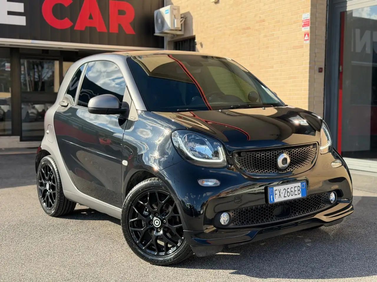 smart forTwo 90 0.9 Turbo Superpassion (NESSUN VINCOLO) — photo 1 of 13
