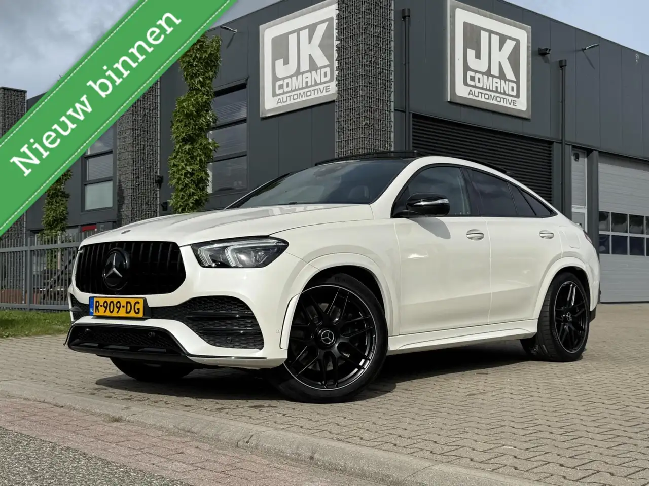 Mercedes-Benz GLE 350 e 4MATIC Premium Plus|Pano|Luchtvering|360°camera| — photo 1 of 40