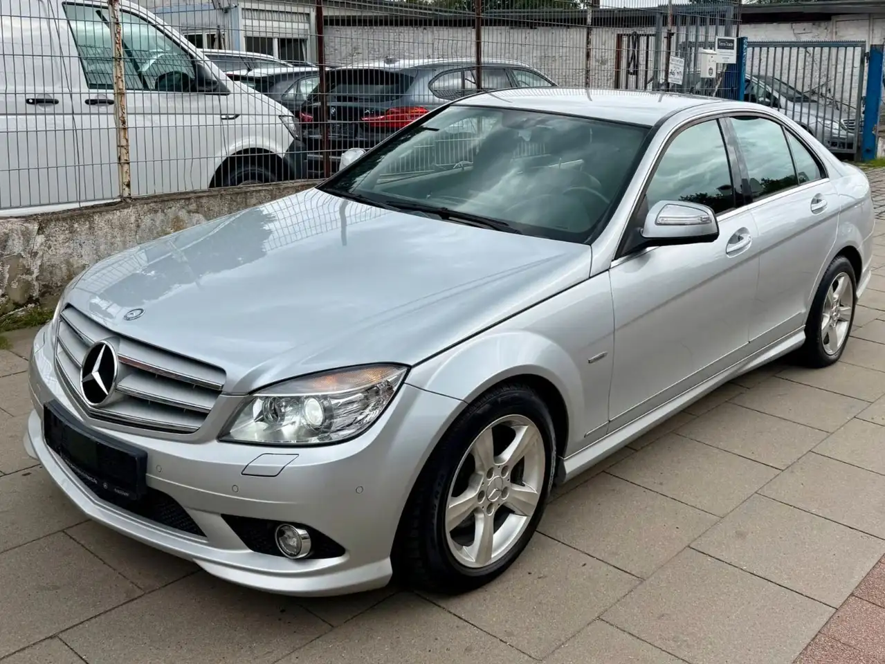 Mercedes-Benz C 200 C Limousine C 200 Kompressor * AUTOMATIK — photo 1 of 30