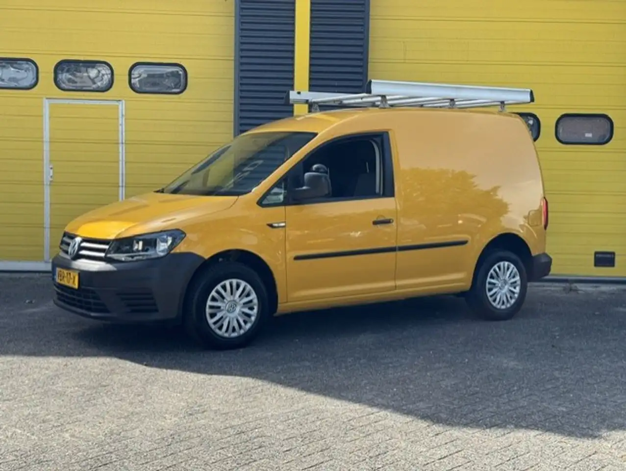 Volkswagen Caddy 2.0 TDI Airco Cruise EU6 NAP APK 2027 — photo 1 of 15