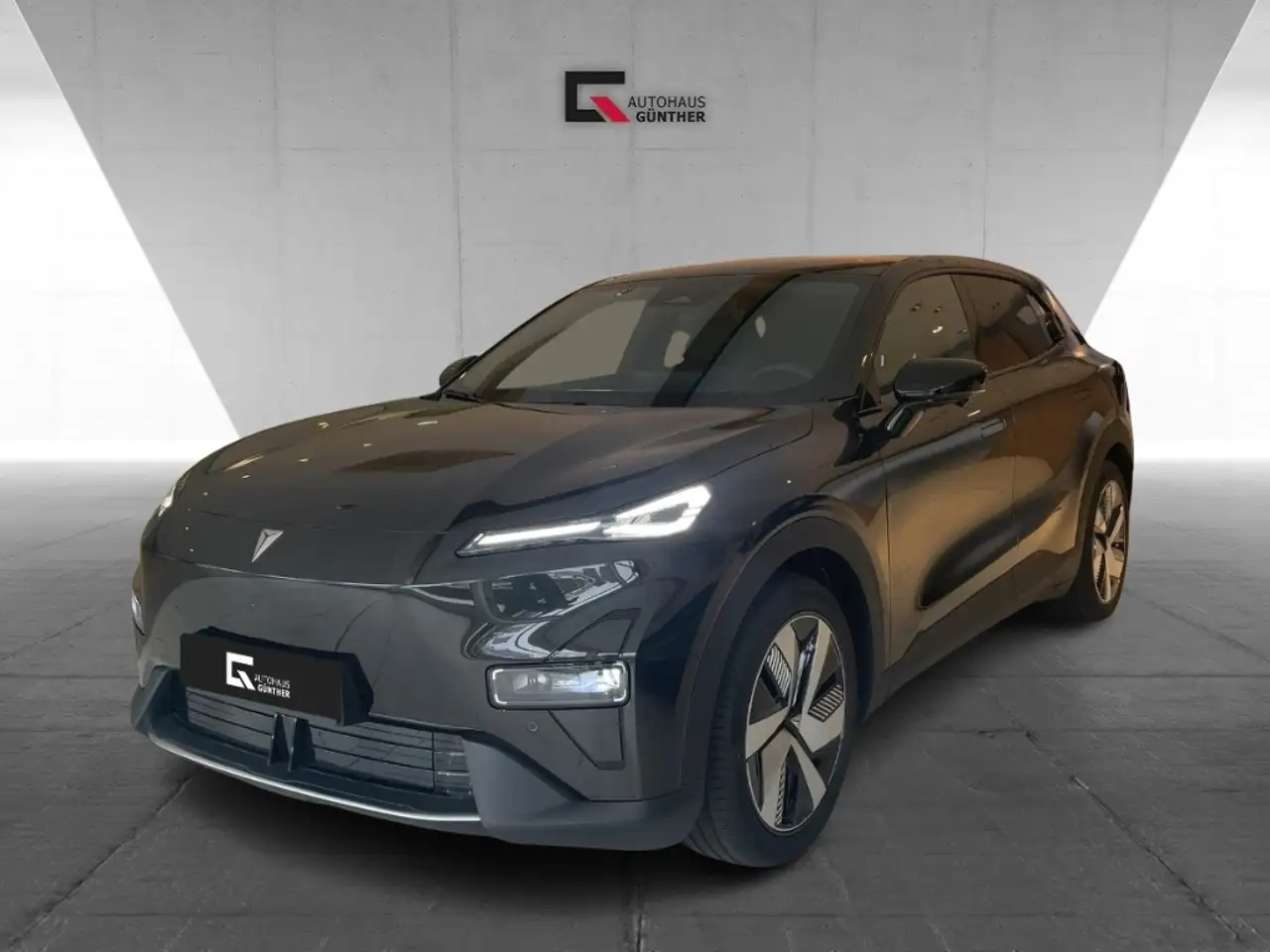 Changan Deepal S05 200 kW EV RWD MAX Panorama V2L — photo 1 of 18