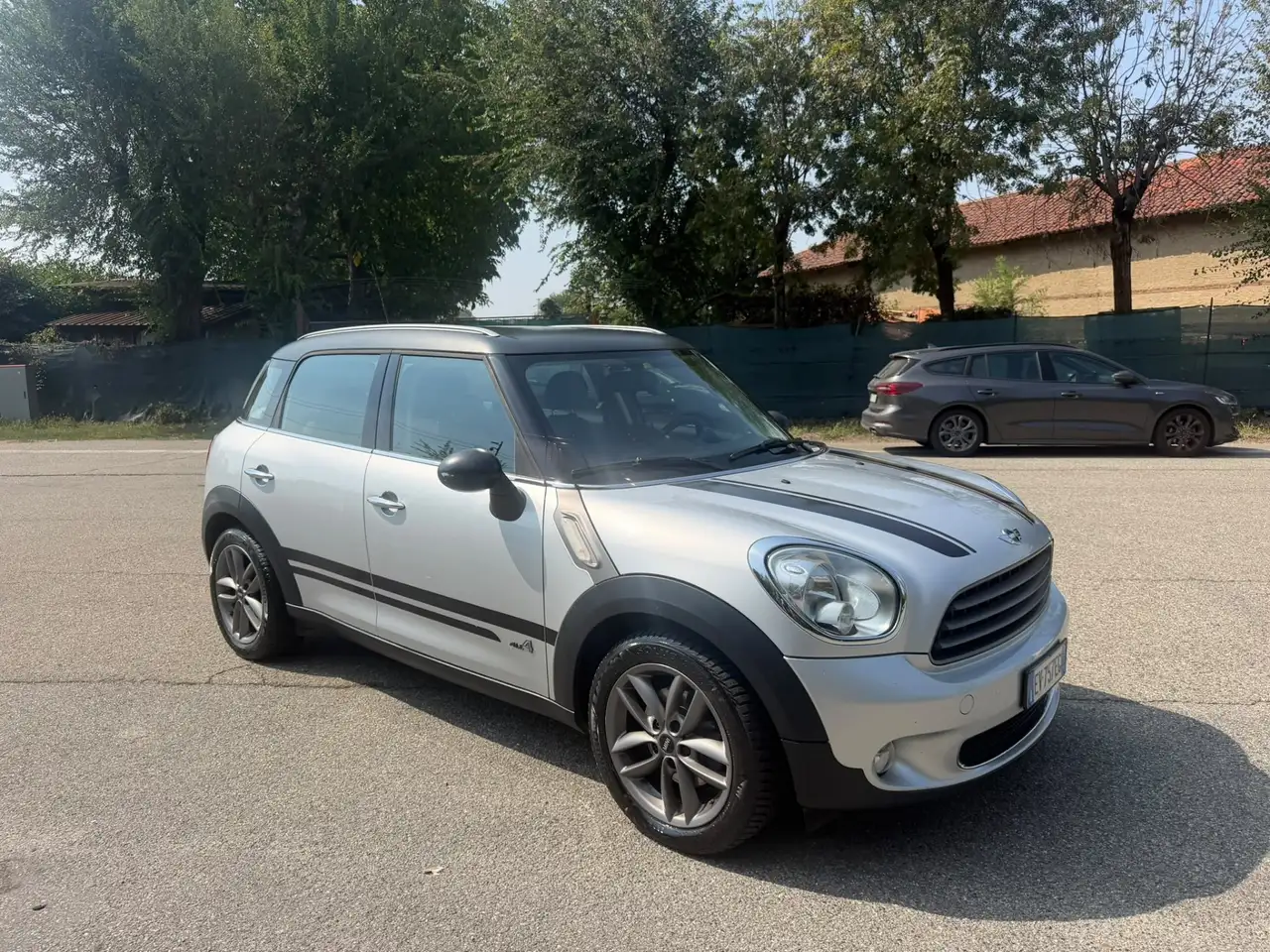 MINI Cooper D Countryman 1.6 all4 Business — photo 1 of 15