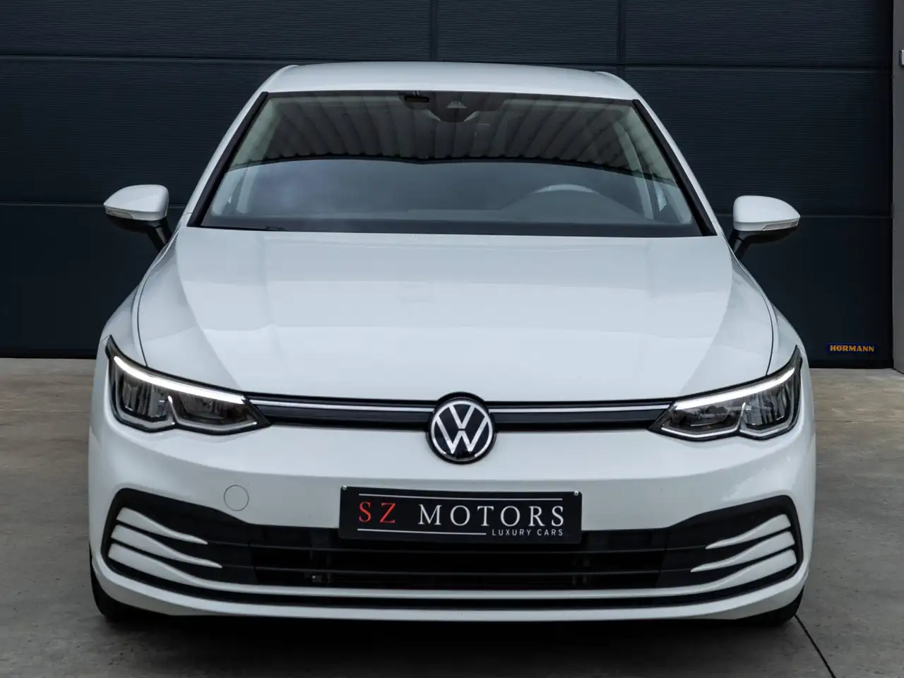 Volkswagen Golf Stuurverwarming | 1e Eigenaar | BTW | Sportzetels | LED | Zetelverwarming | Navi | Garantie — photo 1 of 15
