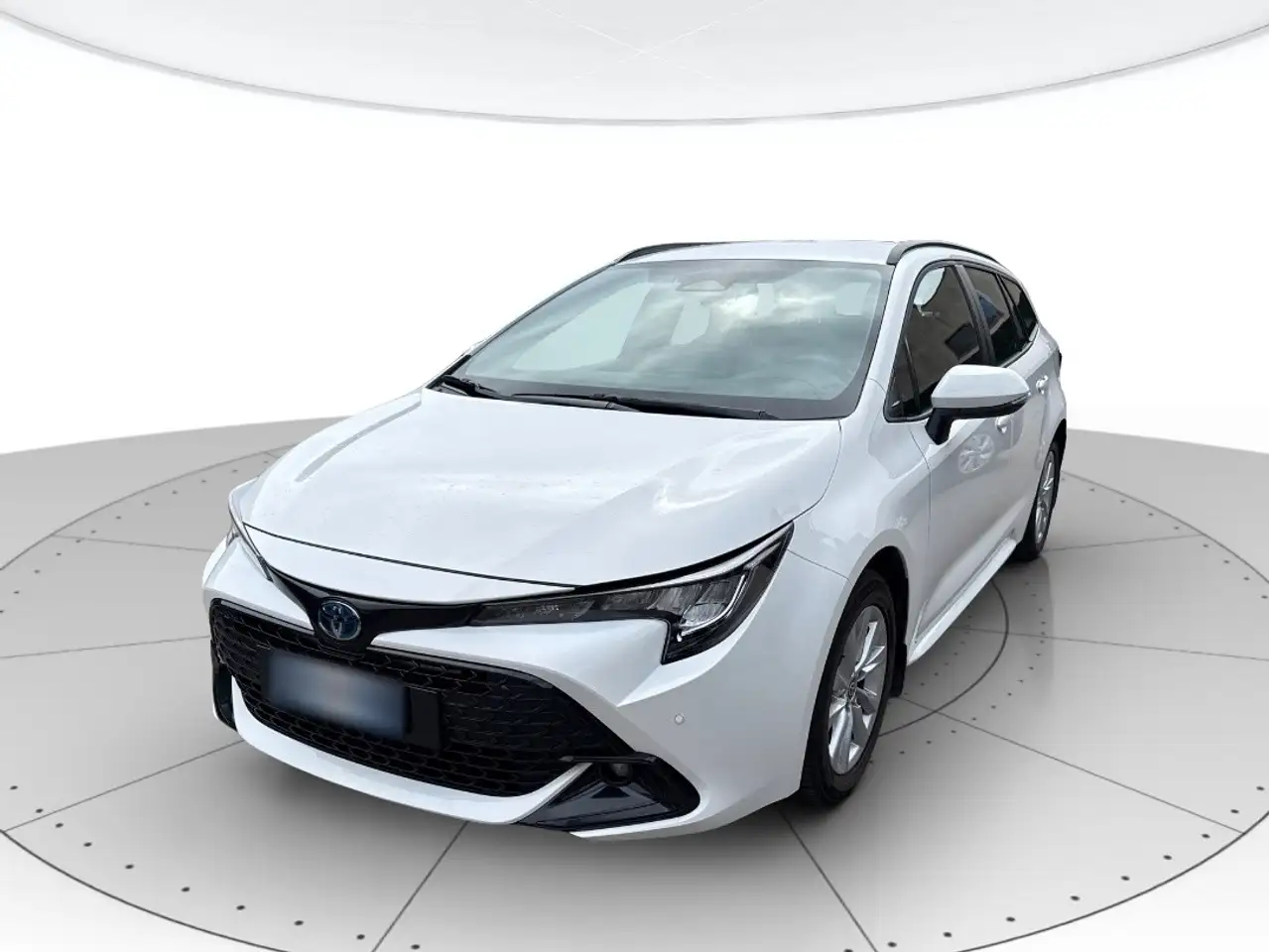 Toyota Corolla Touring Sports 1.8h Active Tech auto — photo 1 of 13