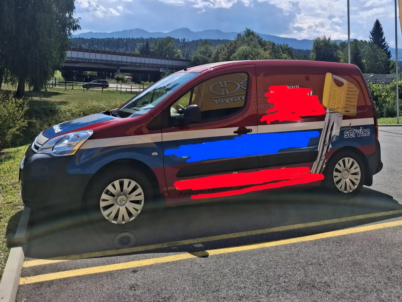 Citroen Berlingo Berlingo Millesime 2,0 HDI — photo 1 of 1
