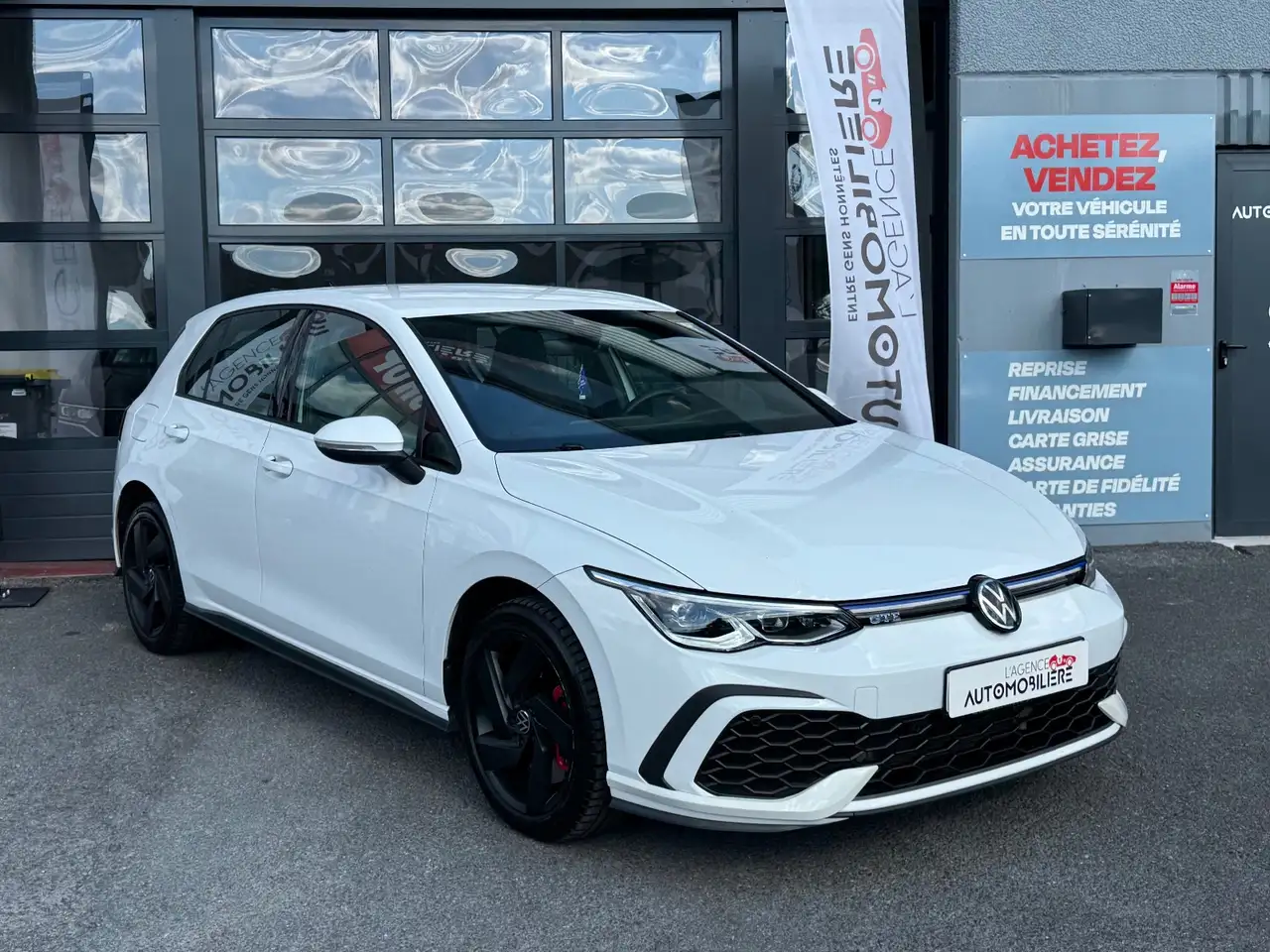 Volkswagen Golf Golf 1.4 Hybrid Rechargeable OPF 245 DSG6 GTE — photo 1 of 30