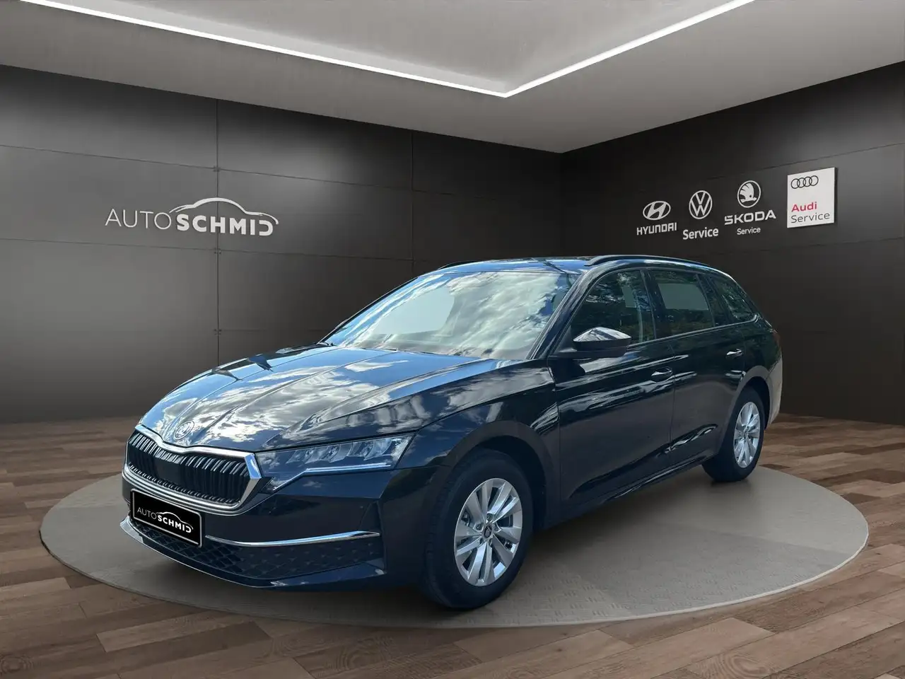 Skoda Octavia Selection 2.0 TDI DSG AHK RFK ACC APP LED — photo 1 of 30