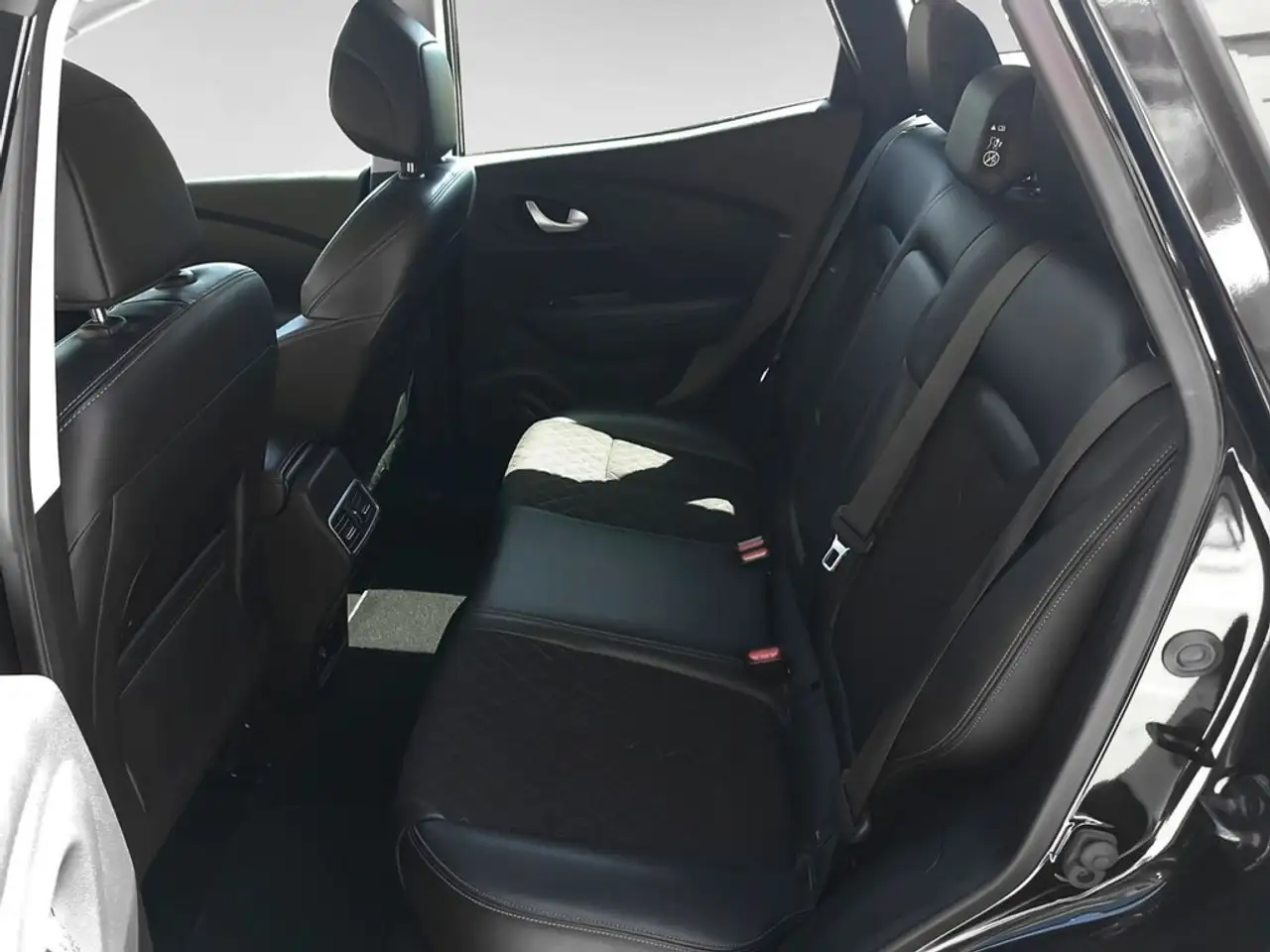 2022 Renault Kadjar 1.3 TCe GPF Equilibre 103kW, photograph 12