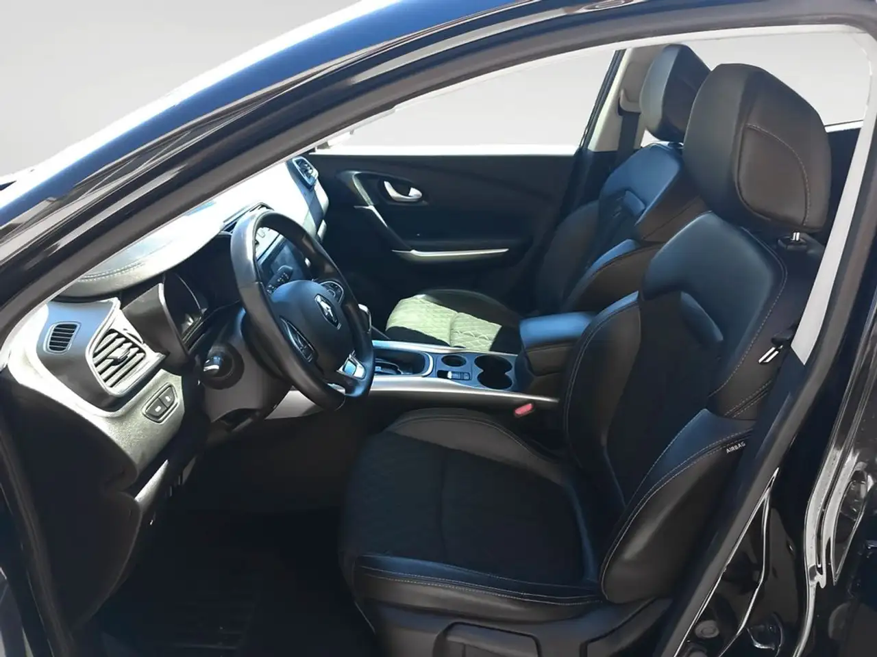 2022 Renault Kadjar 1.3 TCe GPF Equilibre 103kW, photograph 11