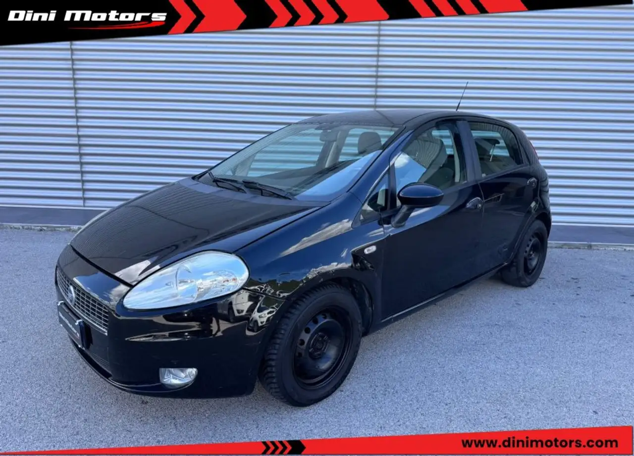 Fiat Grande Punto 1.3 MJT 90 CV 5 porte Dynamic OK NEOPATENTATI — photo 1 of 15