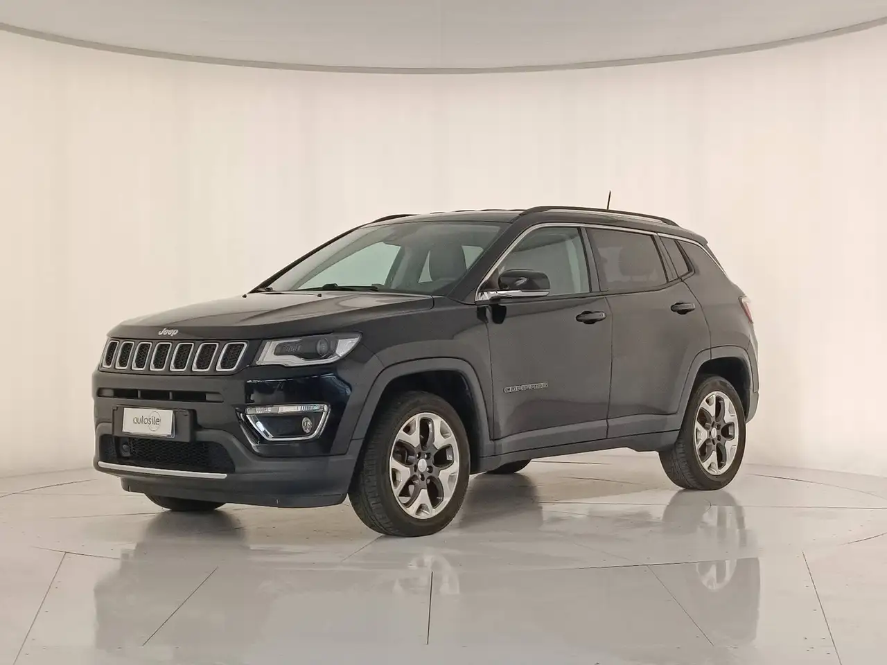 Jeep Compass 2.0 Multijet Limited — photo 1 of 15
