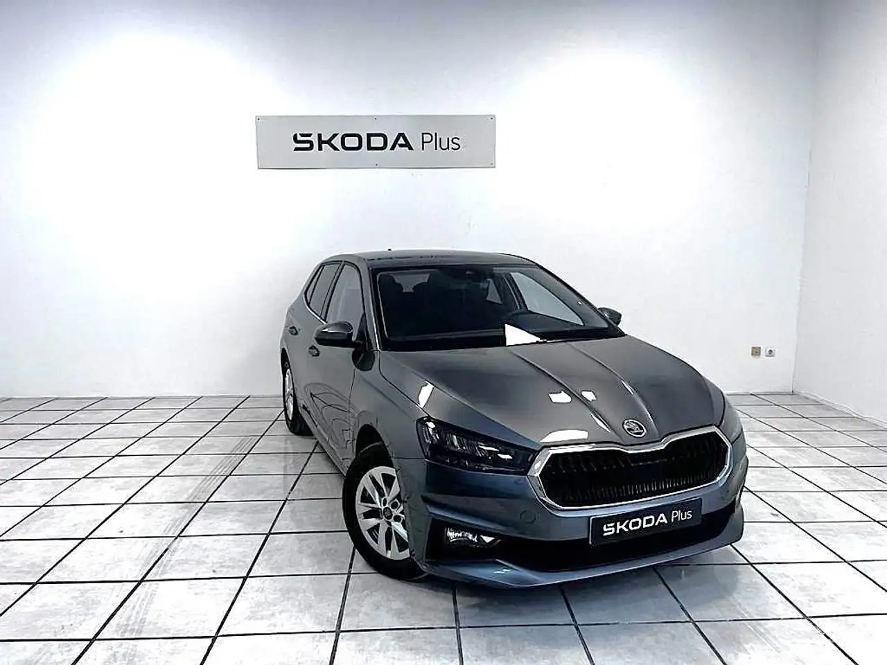 Skoda Fabia 1.0 TSI Selection 70kW — photo 1 of 16