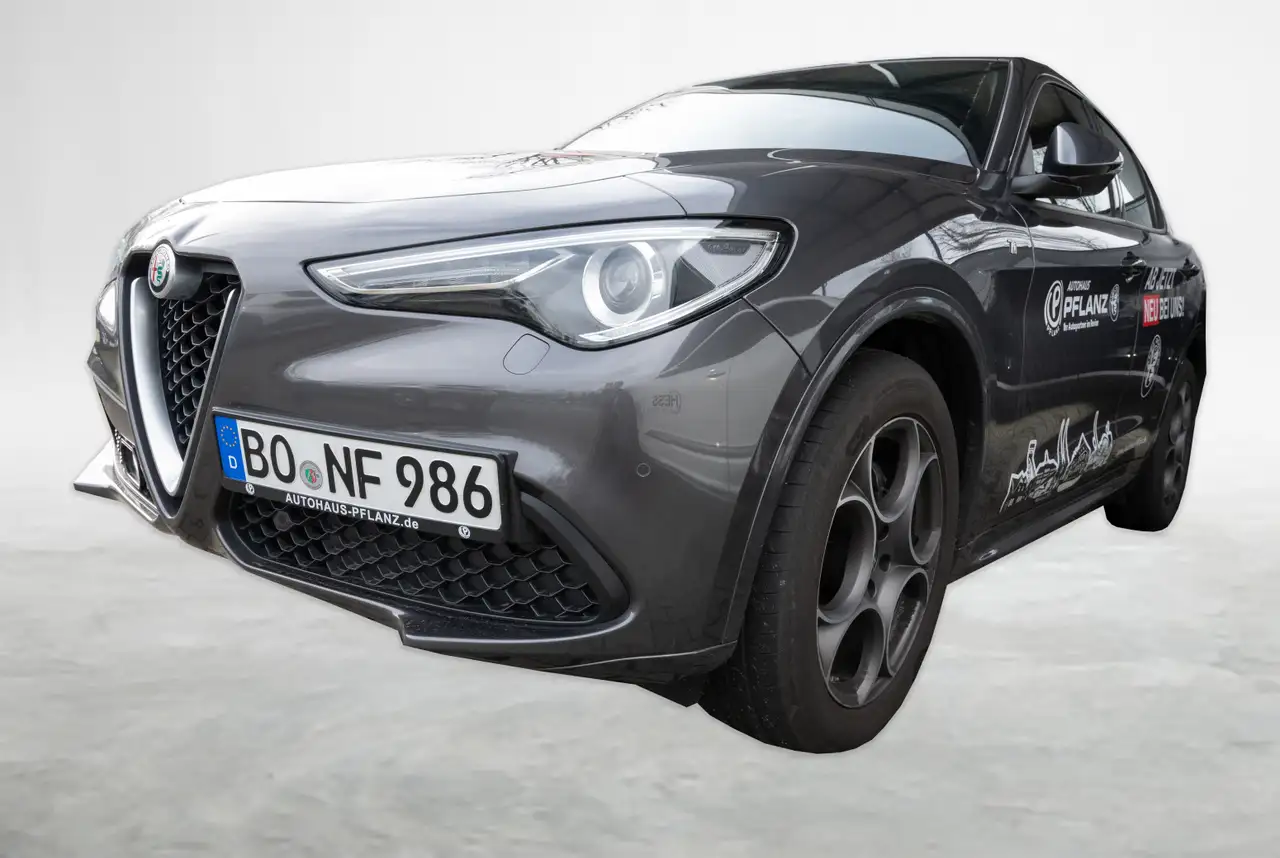 Alfa Romeo Stelvio Ti 2.0 Turbo 16V 280 AT8 ASSISTENZ-PAKET — photo 1 of 15