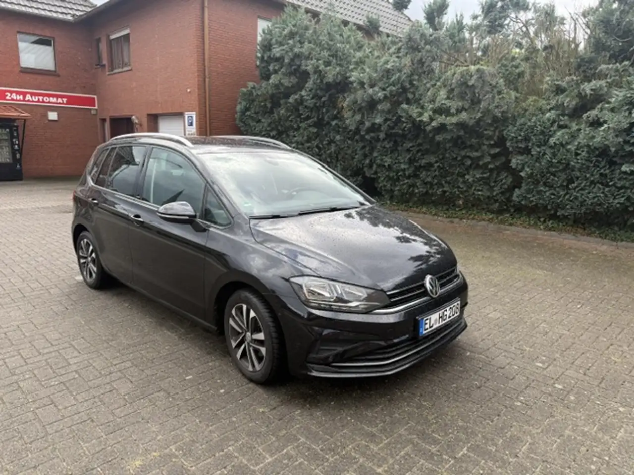 Volkswagen Golf Sportsvan Golf VII Sportsvan Diesel 1.6 TDI SCR DSG Comfortline — photo 1 of 6