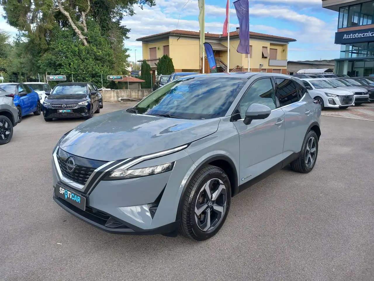 Nissan Qashqai 1.5 e-Power N-Connecta Auto — photo 1 of 15
