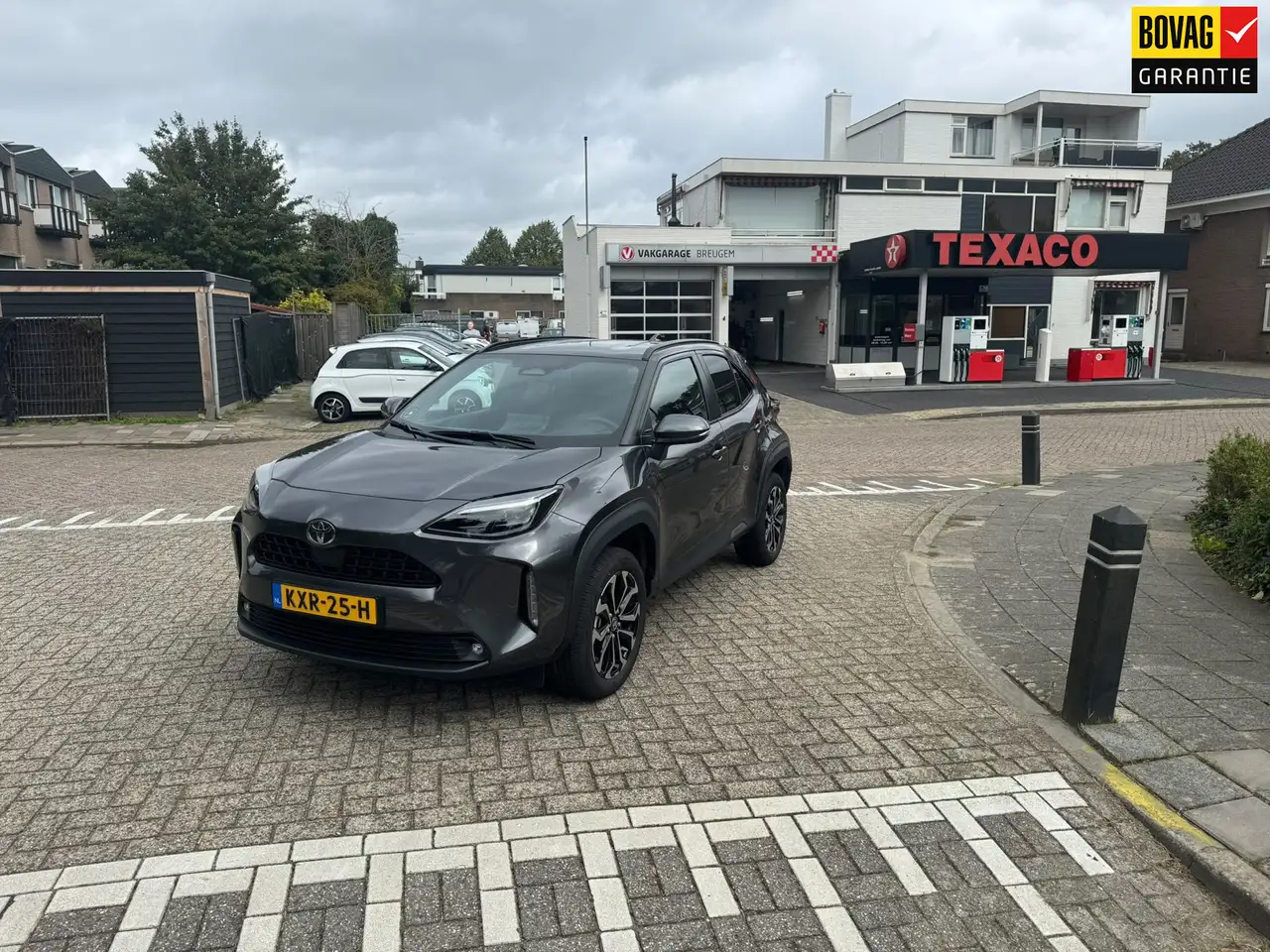Toyota Yaris Cross 1.5 Hybrid 115 Business — photo 1 of 27