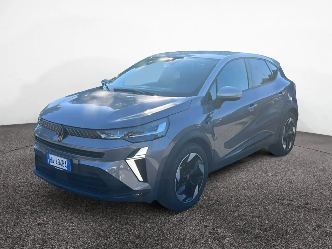 Renault Captur NUOVO techno full hybrid E-Tech 145 cv — photo 1 of 19