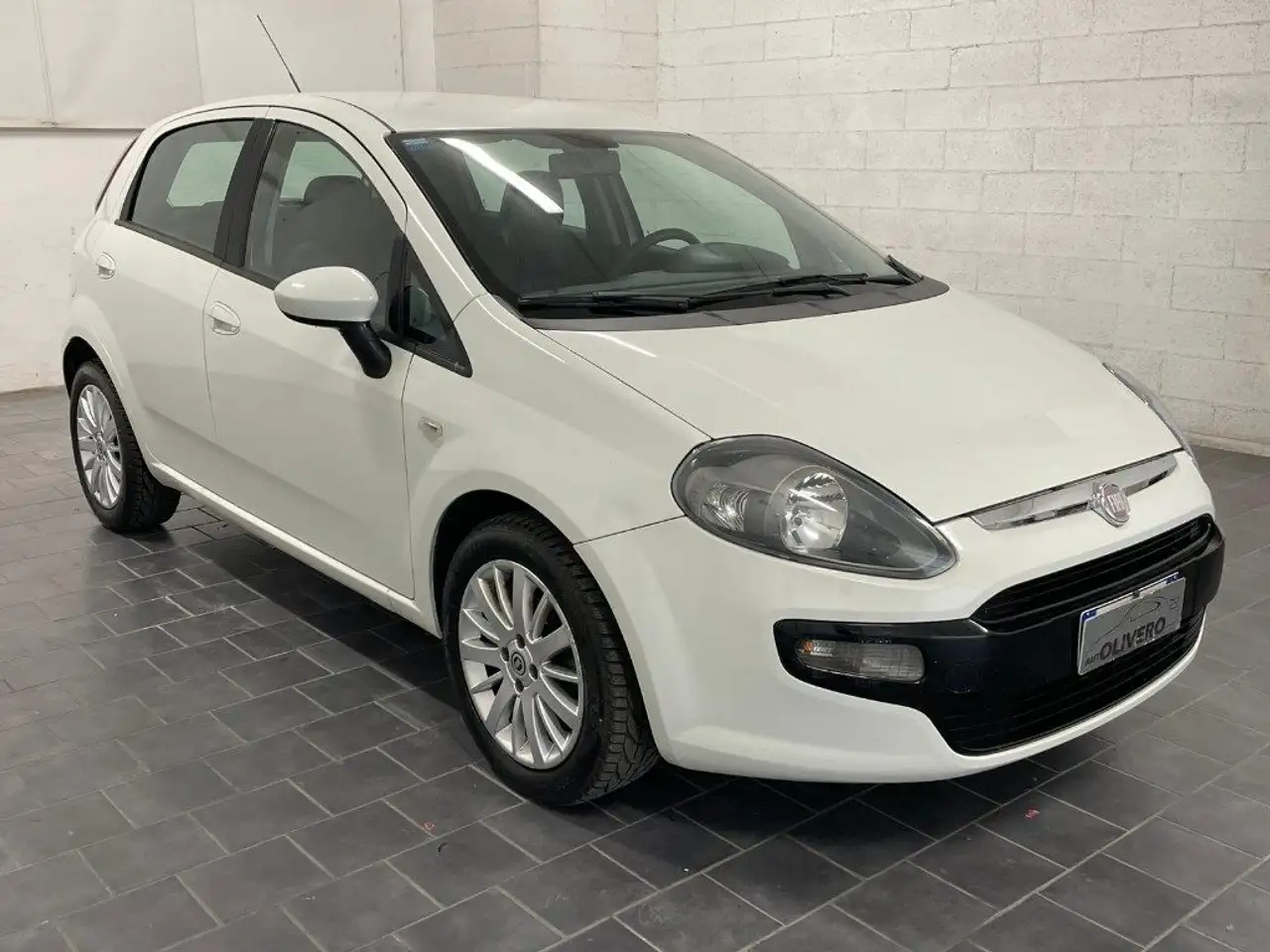 Fiat Punto Evo 1.4 5 porte 77cv Dualogic — photo 1 of 15