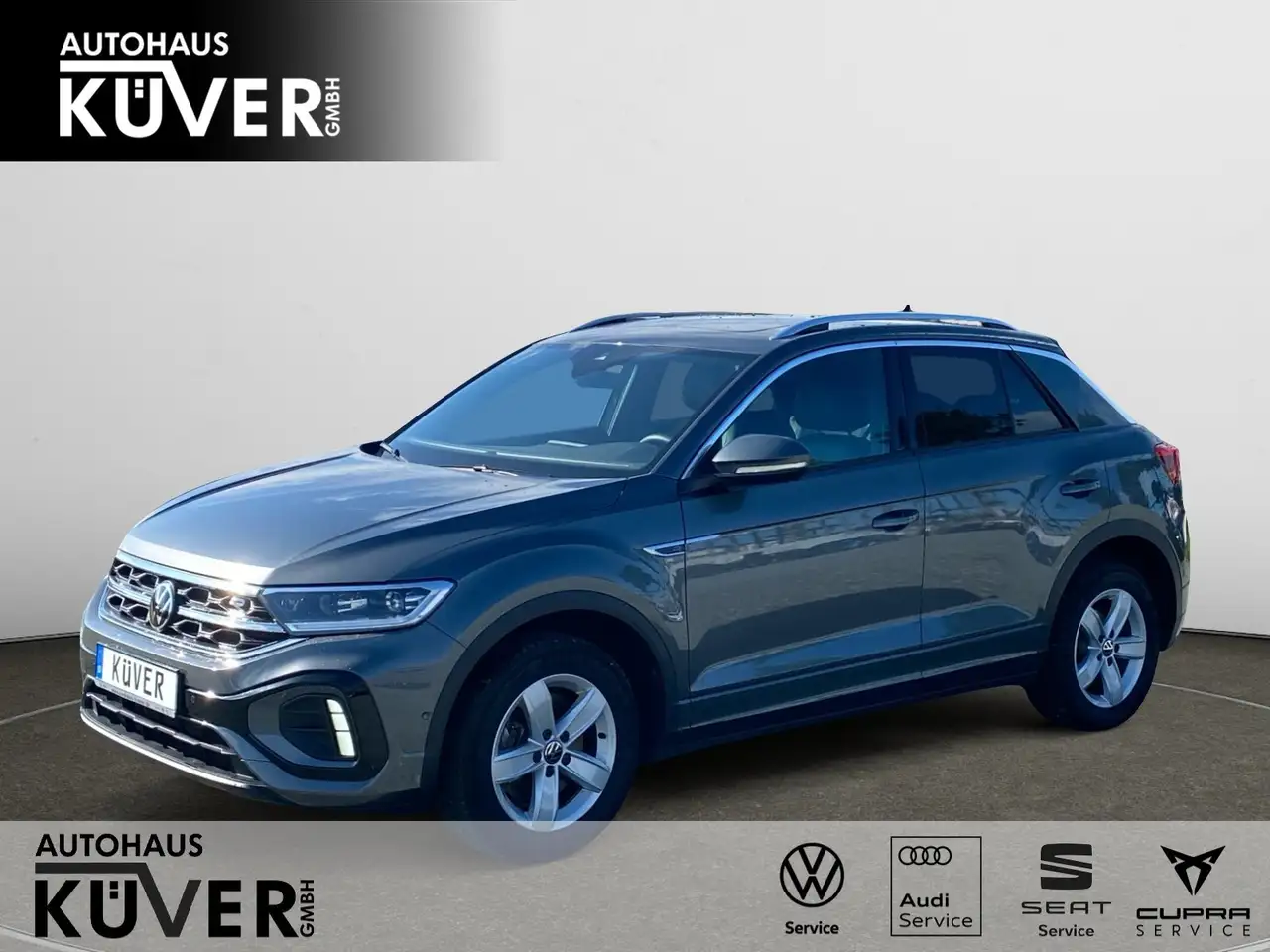 Volkswagen T-Roc R-Line 1.5 TSI DSG Pano*APP*ACC*AHK*NAVI*PANO — photo 1 of 15