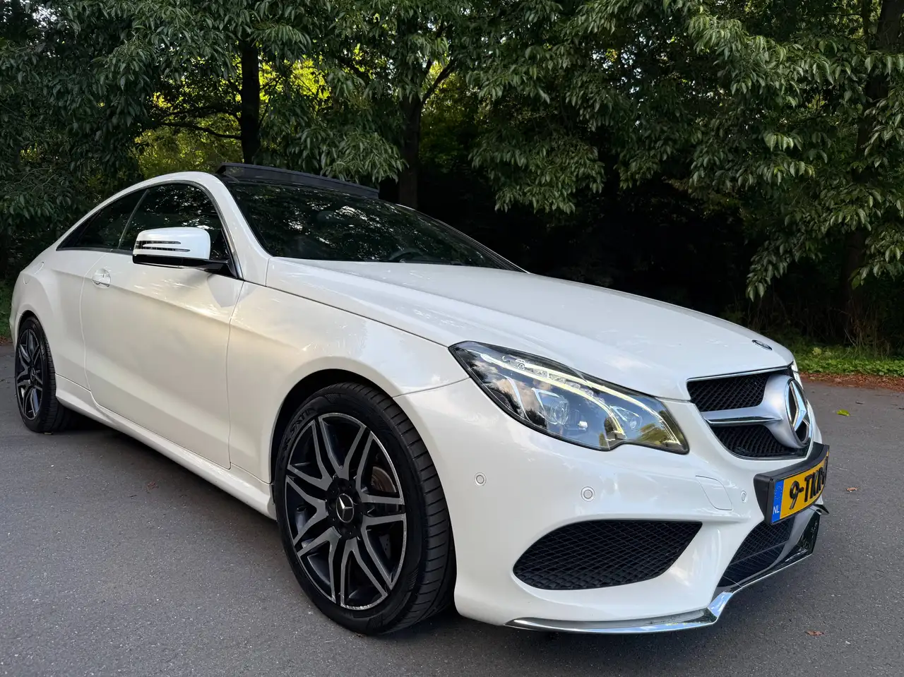 Mercedes-Benz E 350 E 350 Edition Sport — photo 1 of 27