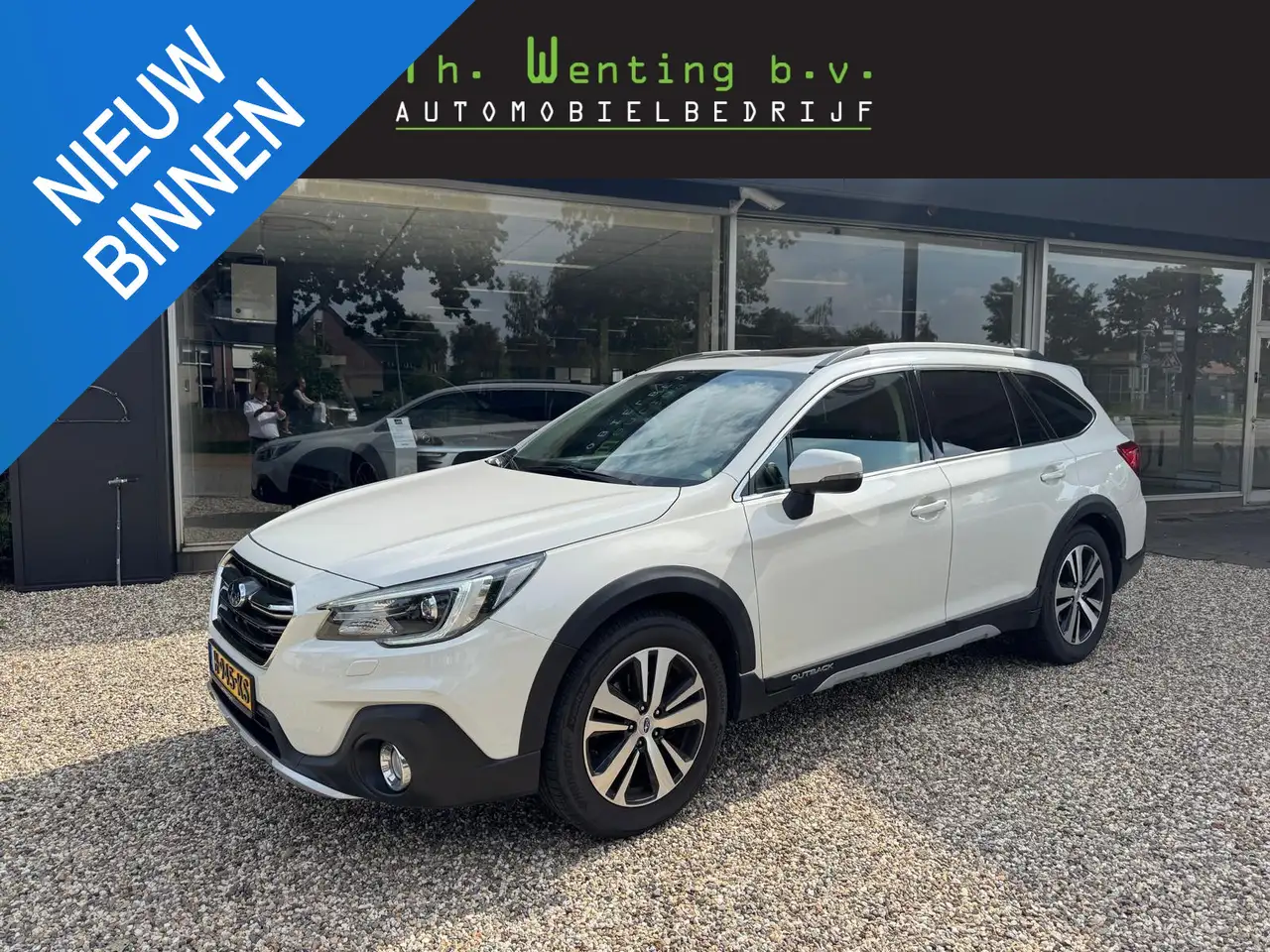 Subaru OUTBACK 2.5i Premium | Trekhaak | Opendak | Apple Carplay — photo 1 of 11