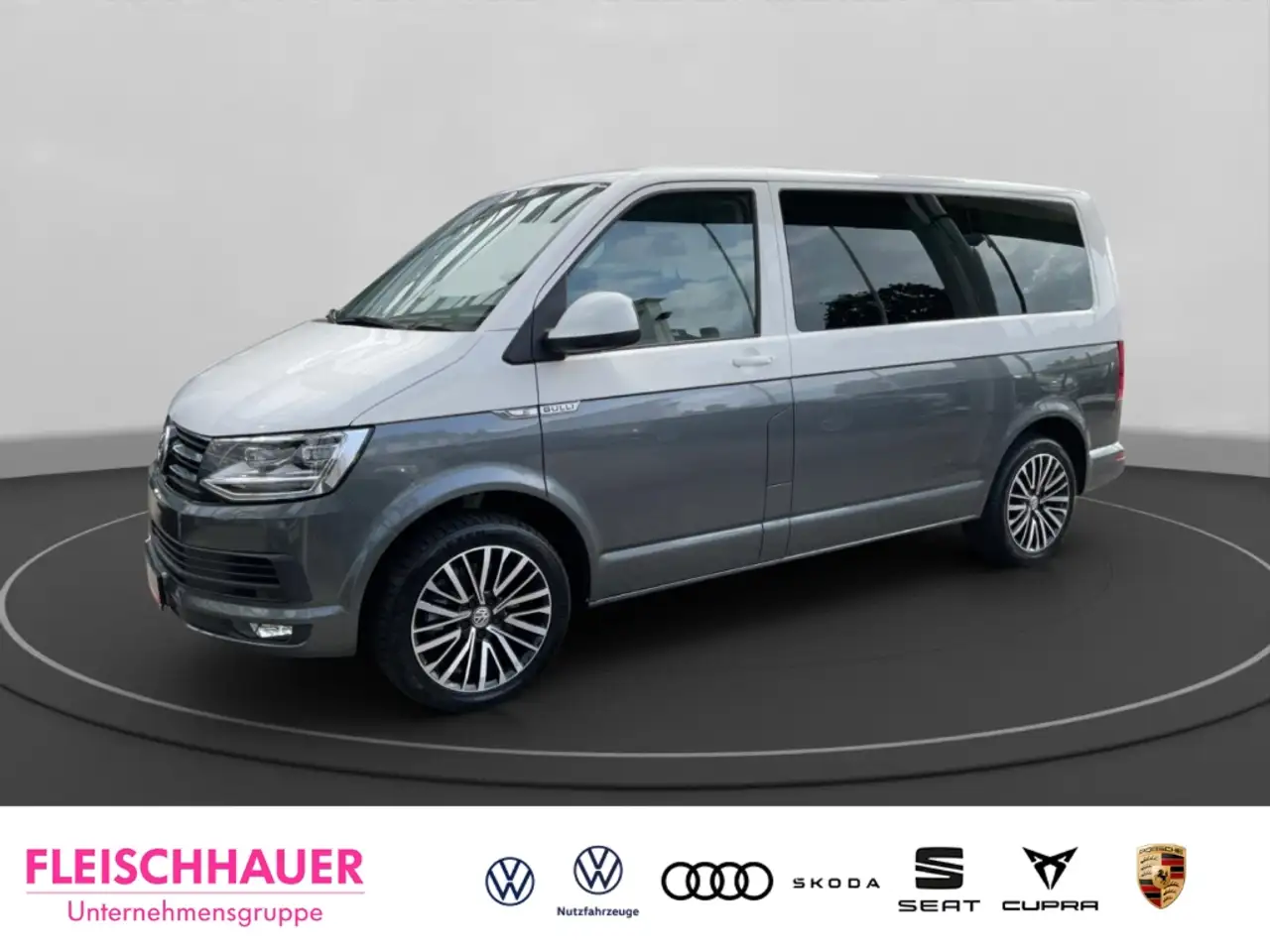 Volkswagen T6 Multivan 2.0 TDI DSG Comfortline Navi Soundsystem Dynaudio — photo 1 of 18