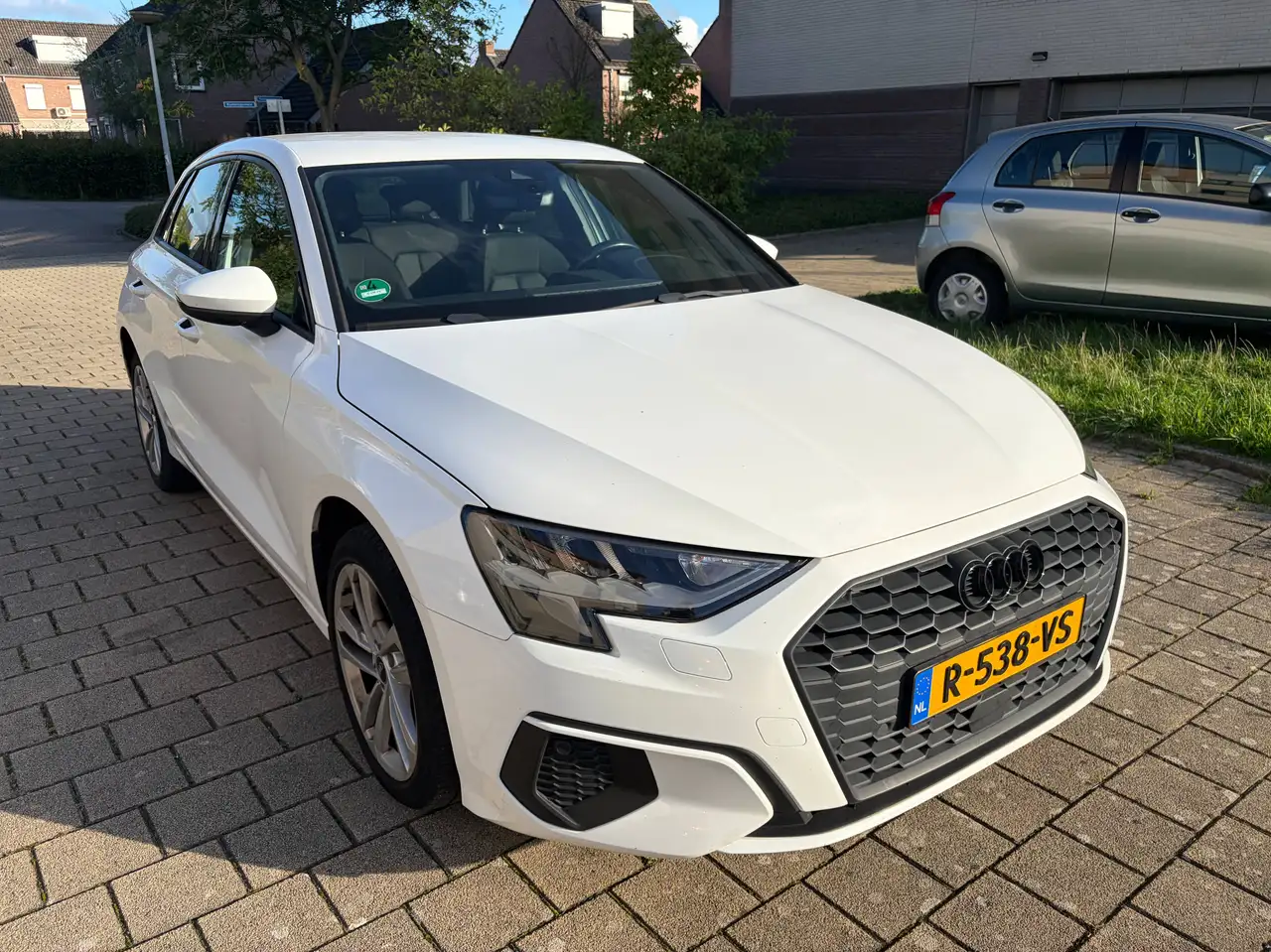 Audi A3 A3 40 TFSI e Edition — photo 1 of 14