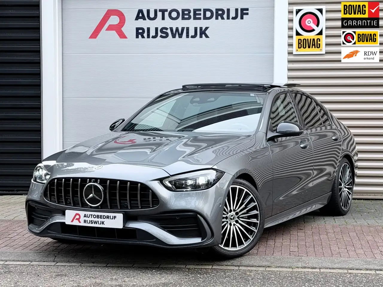 Mercedes-Benz C 300 AMG Line Pano/Burmester/360 — photo 1 of 23