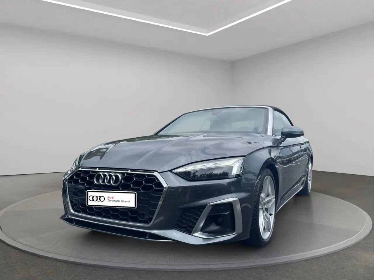 2023 Audi A5 A5 Cabrio 40 TDI S line Matrix Kamera Alcantara, photograph 3