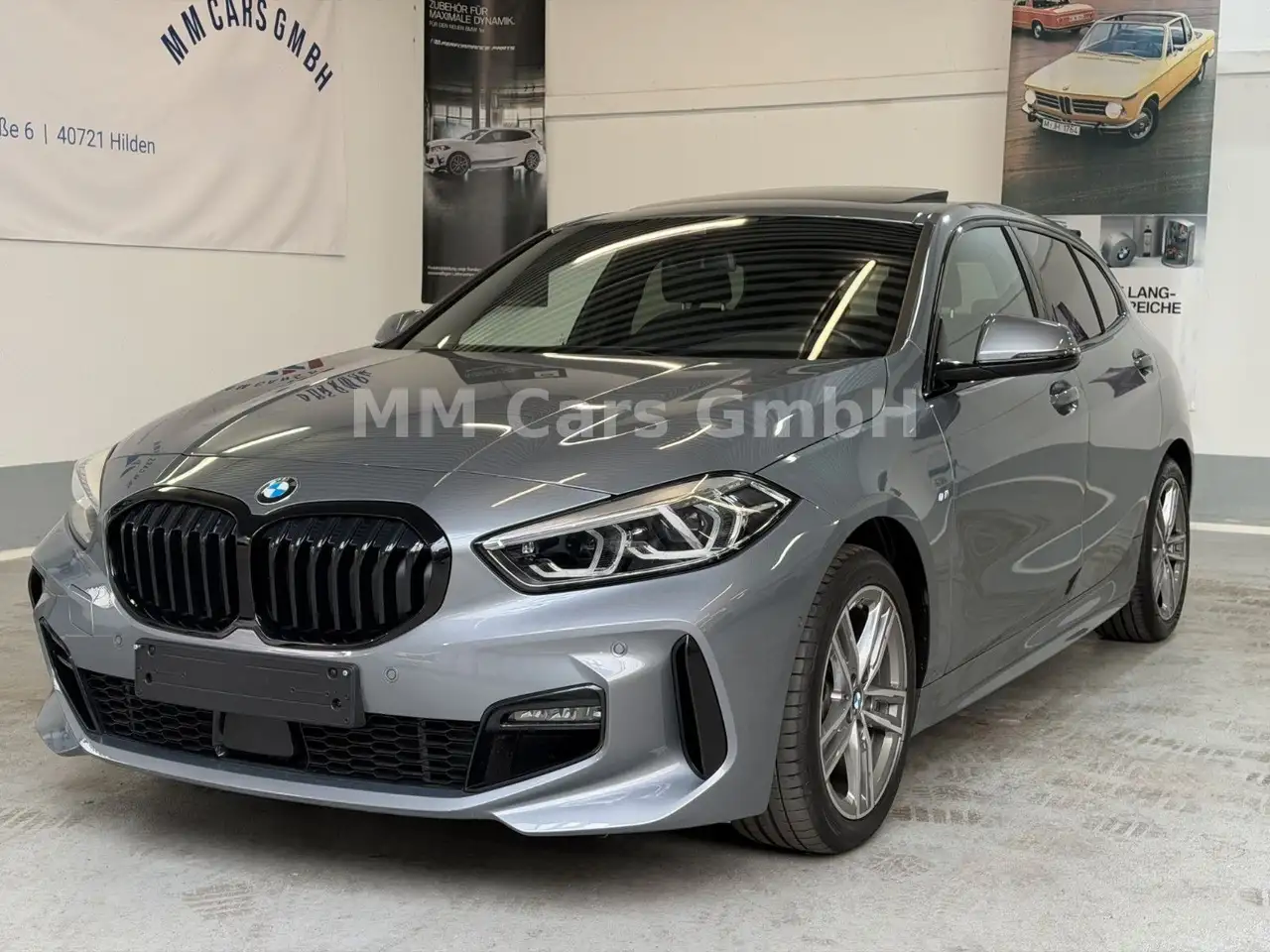 BMW 118 i M Sport — photo 1 of 15