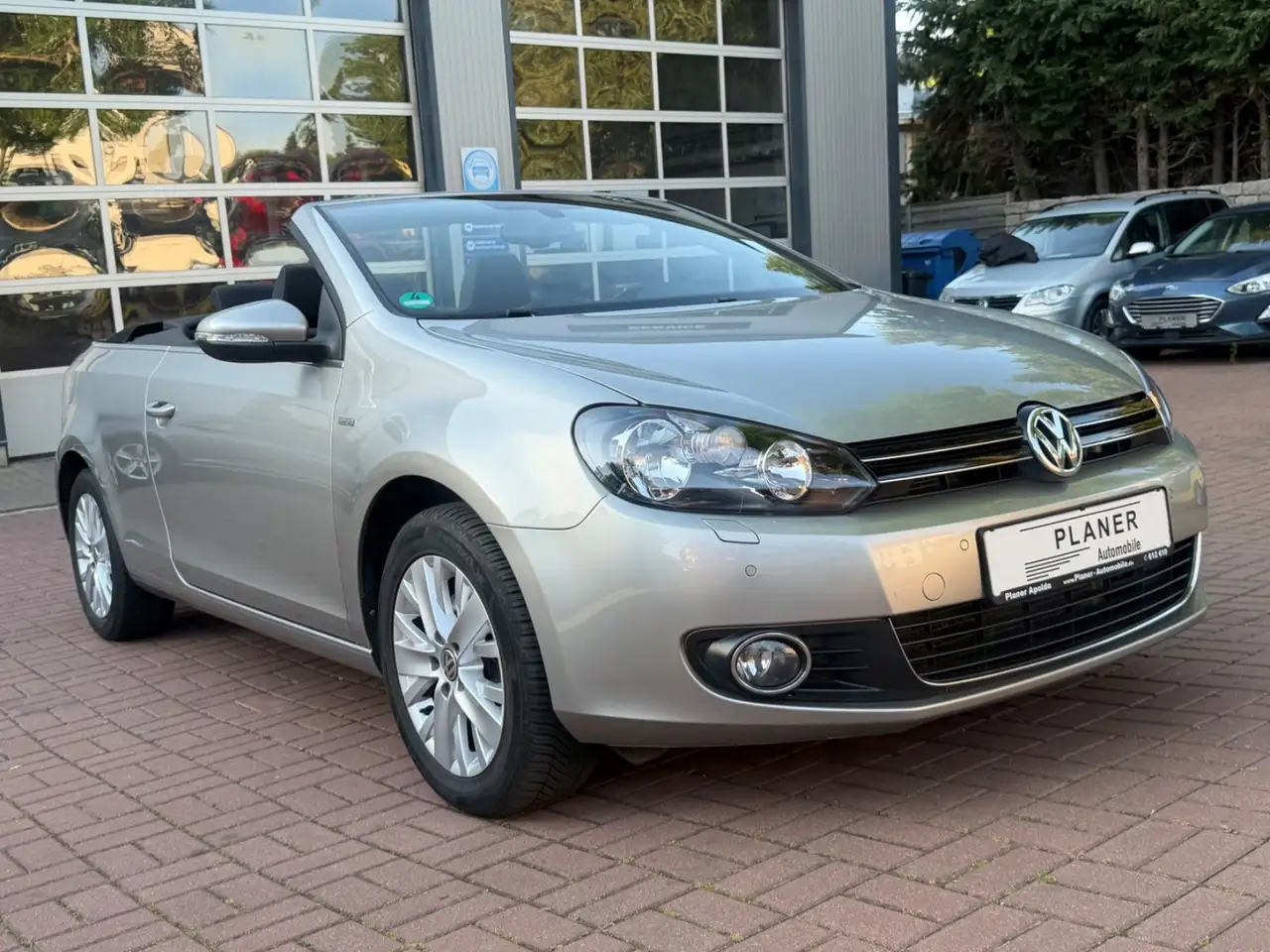 Volkswagen Golf VI Cabriolet Sitzh. Navi HU/AU Service neu — photo 1 of 15