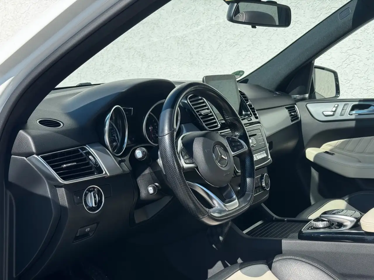 2016 Mercedes-Benz GLE 43 AMG 21" Pano Designo! SportAga! 100%Serv, photograph 8