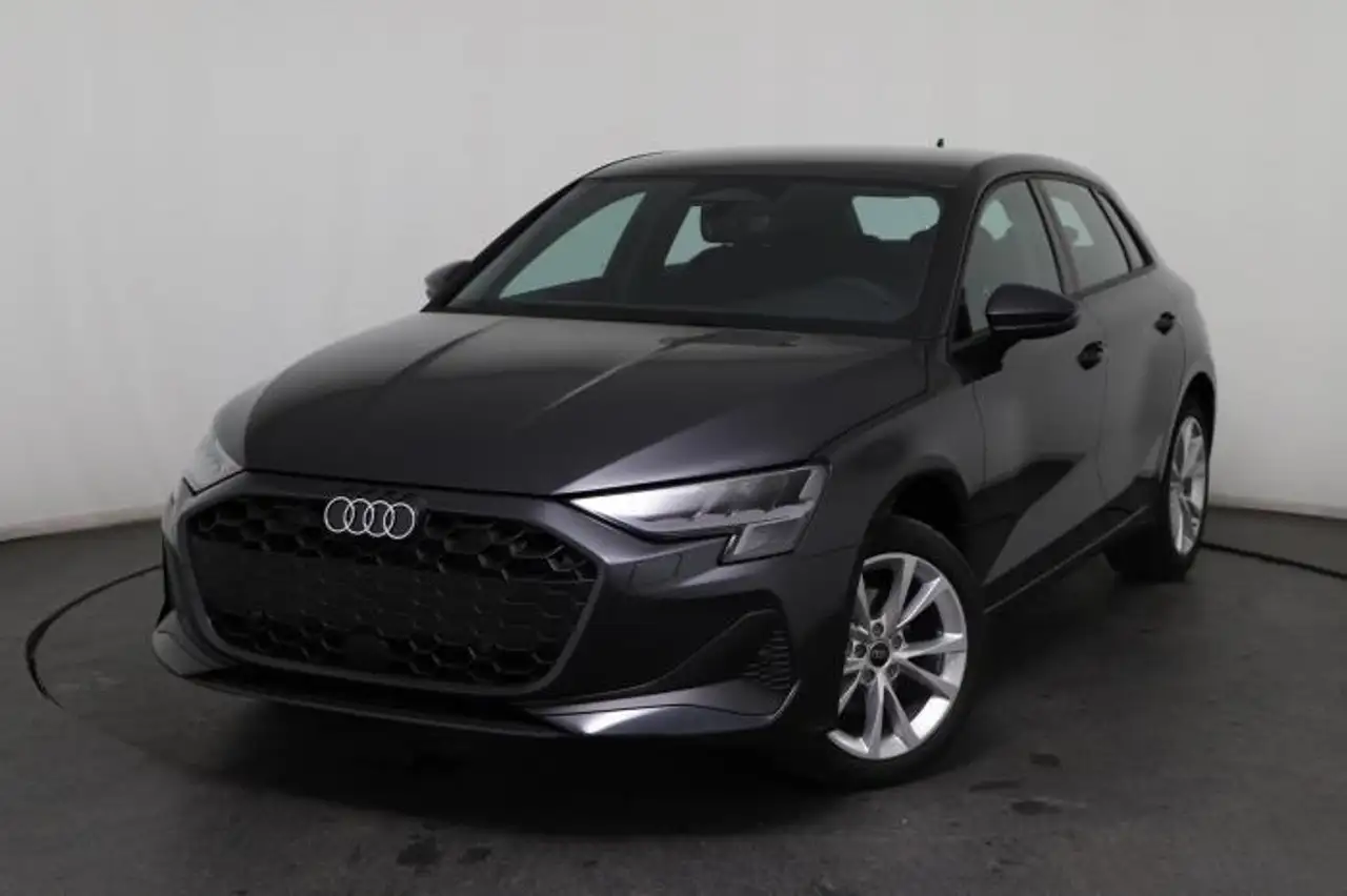 Audi A3 35 TFSI 110kW (150 PS) 7-Gang S tronic 110 kW (... — photo 1 of 26
