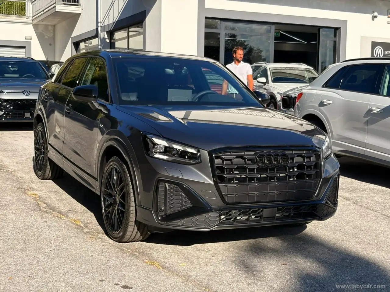 2026 Audi Q2 35 TDI S tronic Identity Black, photograph 3