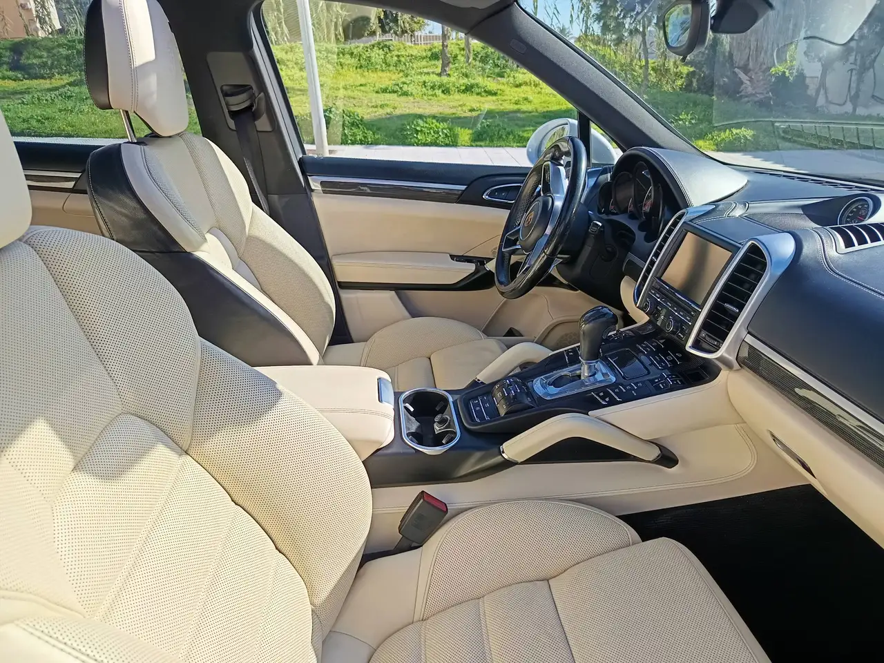 Porsche Cayenne Cayenne Diesel Aut. — photo 1 of 9