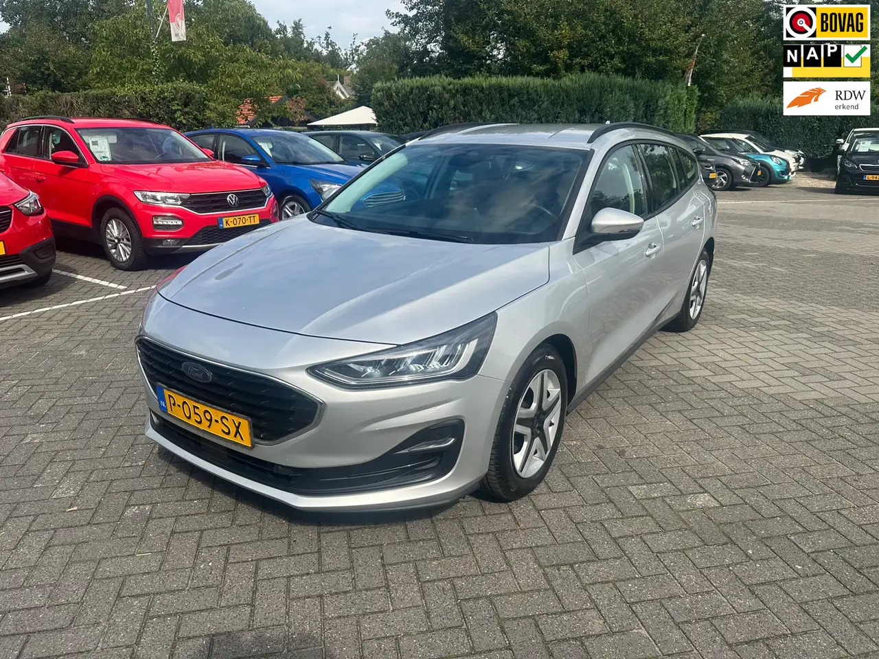 Ford Focus Wagon 1.0 EcoBoost Hybrid Connected , navigatie , — photo 1 of 18