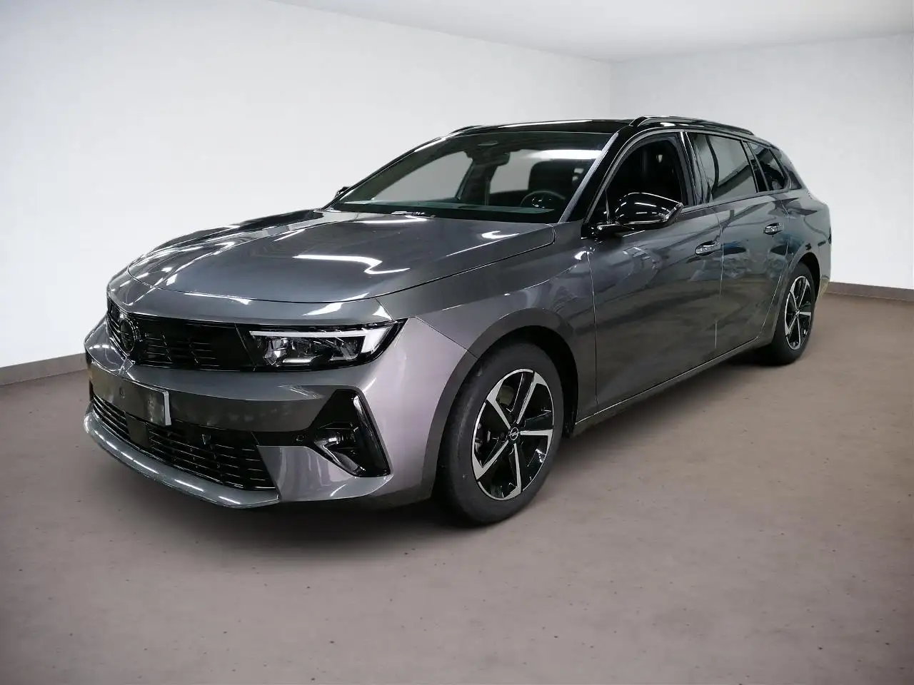 Opel Astra L Sports Tourer GS — photo 1 of 9