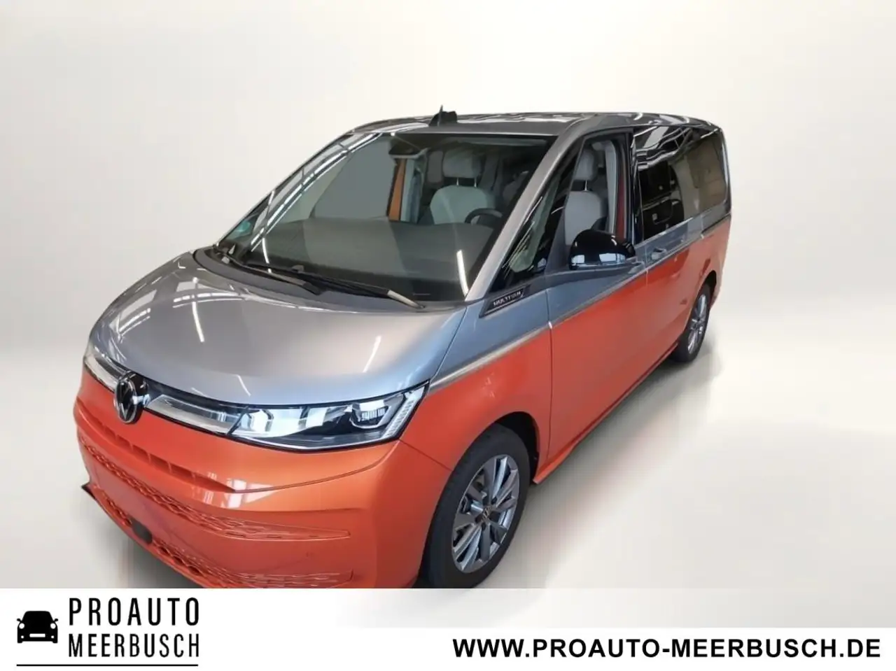 Volkswagen T7 Multivan lang Style AHK/STNDHZNG/ACC/EASYOPEN — photo 1 of 13